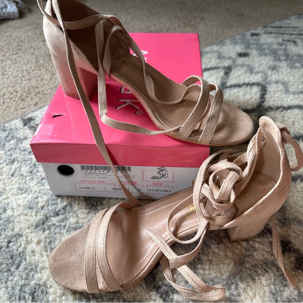 Wrap around heels